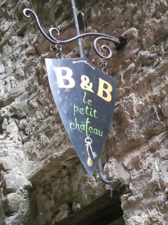 Bed and Breakfast Le Petit Chateau Дольчеаккуа Экстерьер фото